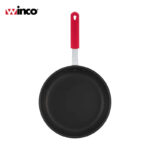 Sartén winco antiadherente de 10" magestic con mango rojo AFP-10NS-H