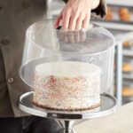 Cubierta domo winco para torta traslucido 12" CKS-13C - Imagen 2