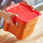 Tapa cambro freshpro de polietileno para recipientes de 6 qt / 8 qt SFC6FPPP-266 - Imagen 2